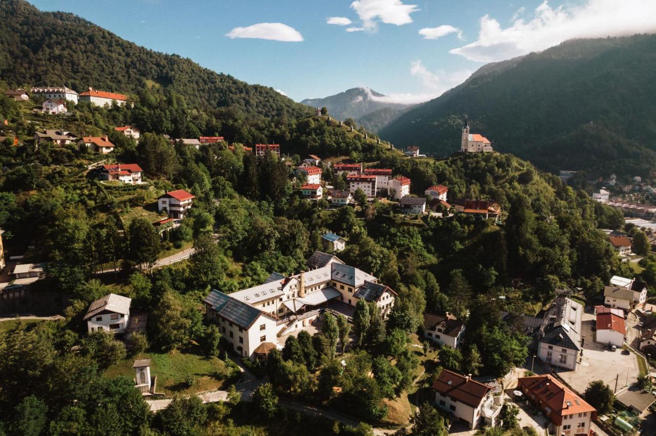 Hostel Idrija Eksteriør billede