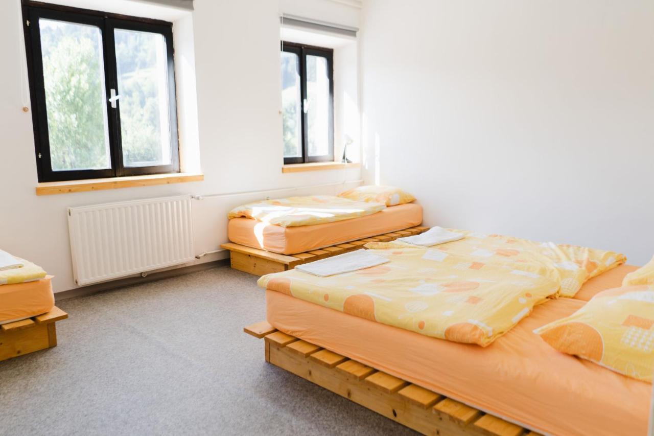 Hostel Idrija Eksteriør billede