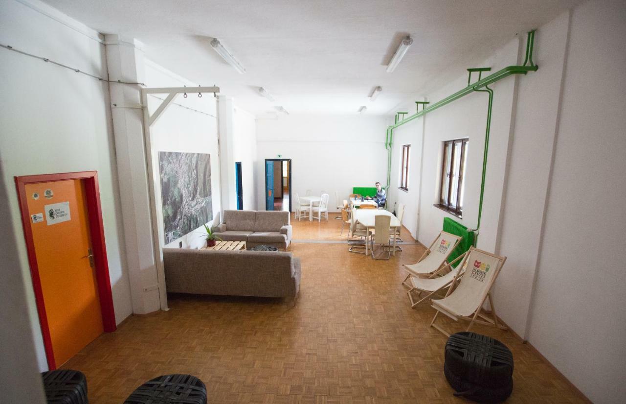 Hostel Idrija Eksteriør billede