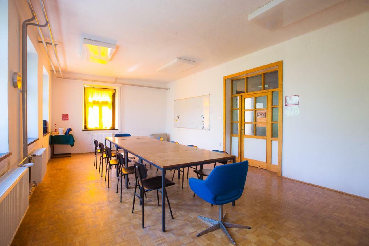 Hostel Idrija Eksteriør billede